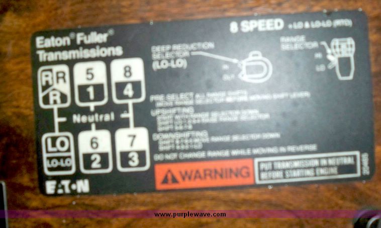 image for item 8074 1993 Peterbilt Conventional 357