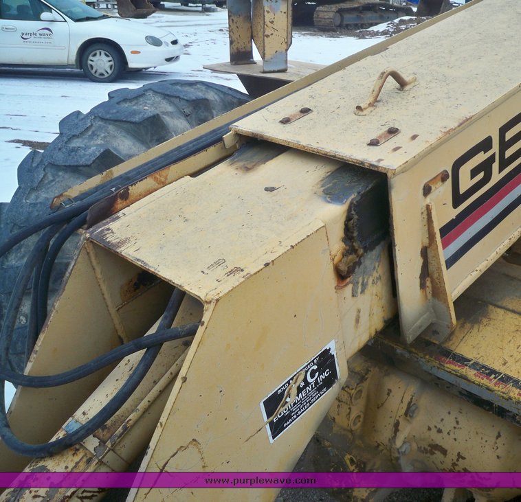image for item 8077 Gehl Dynamite telehandler