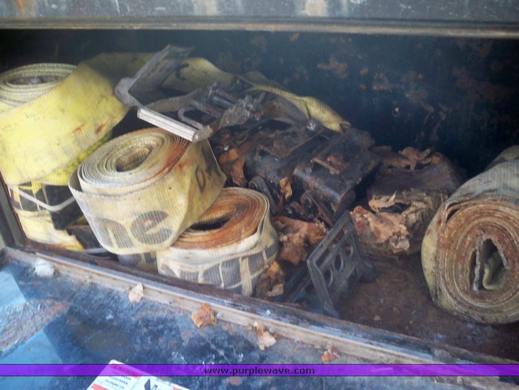 image for item 8081 2008 Progressive 40' trailer