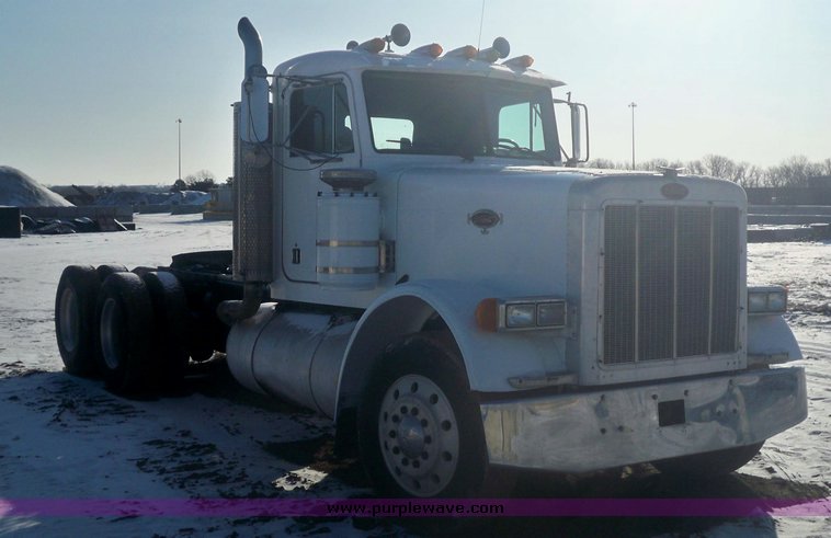 image for item 9000 1987 Peterbilt Conventional 357 truck