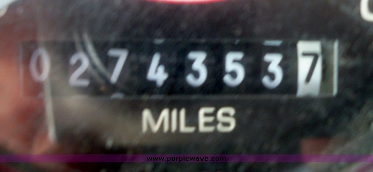 image for item 9000 1987 Peterbilt Conventional 357 truck