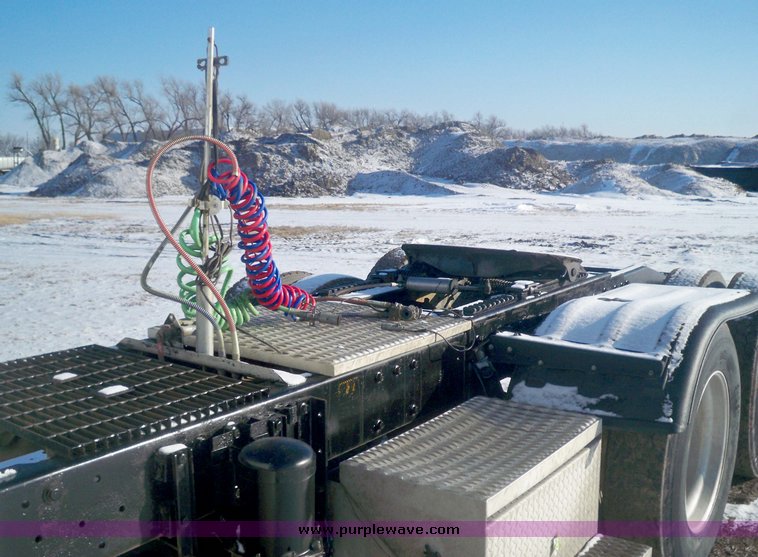 image for item 9000 1987 Peterbilt Conventional 357 truck