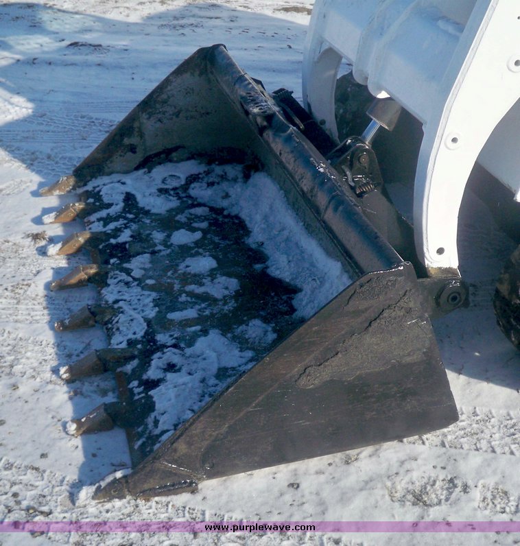 image for item 9006 2000 Bobcat 864