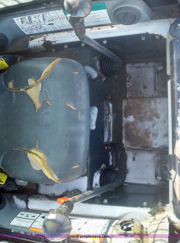 image for item 9006 2000 Bobcat 864