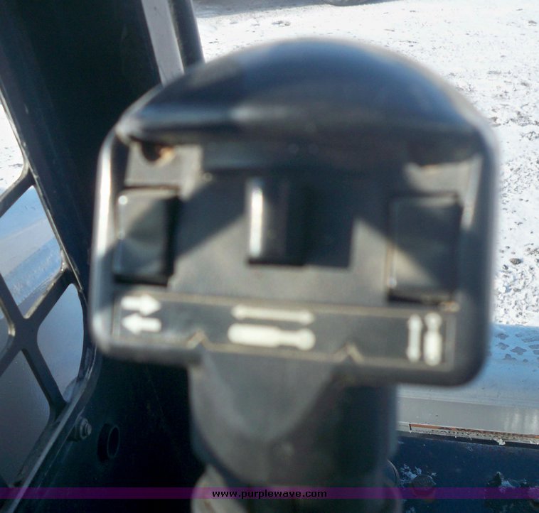 image for item 9006 2000 Bobcat 864