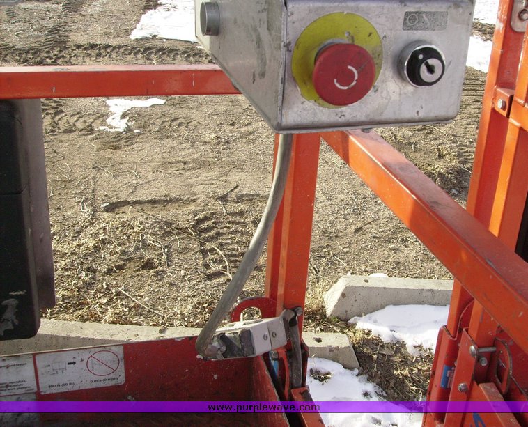 image for item 9100 2005 Skyjack SJ III 3219 scissor lift