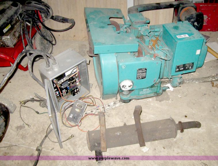 image for item 5189 Onan generator with disconnect box