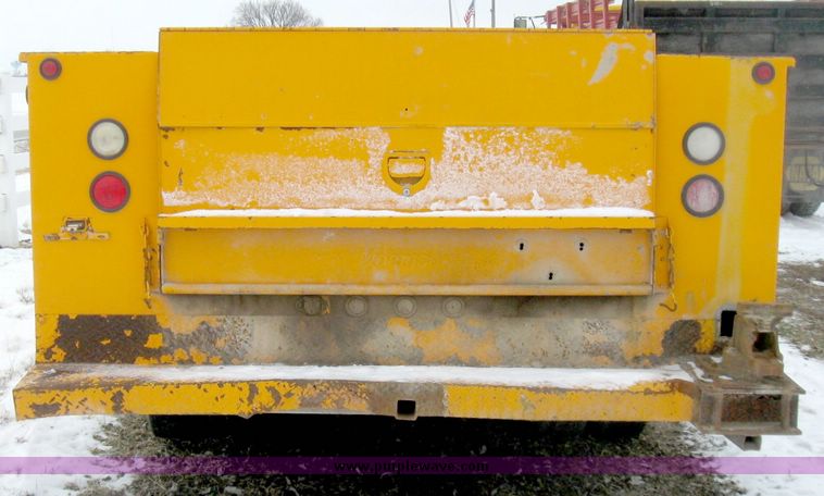 image for item 5193 1988 GMC R3500 pickup truck