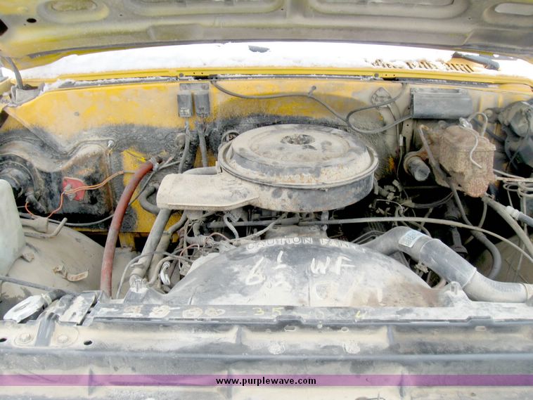 image for item 5193 1988 GMC R3500 pickup truck