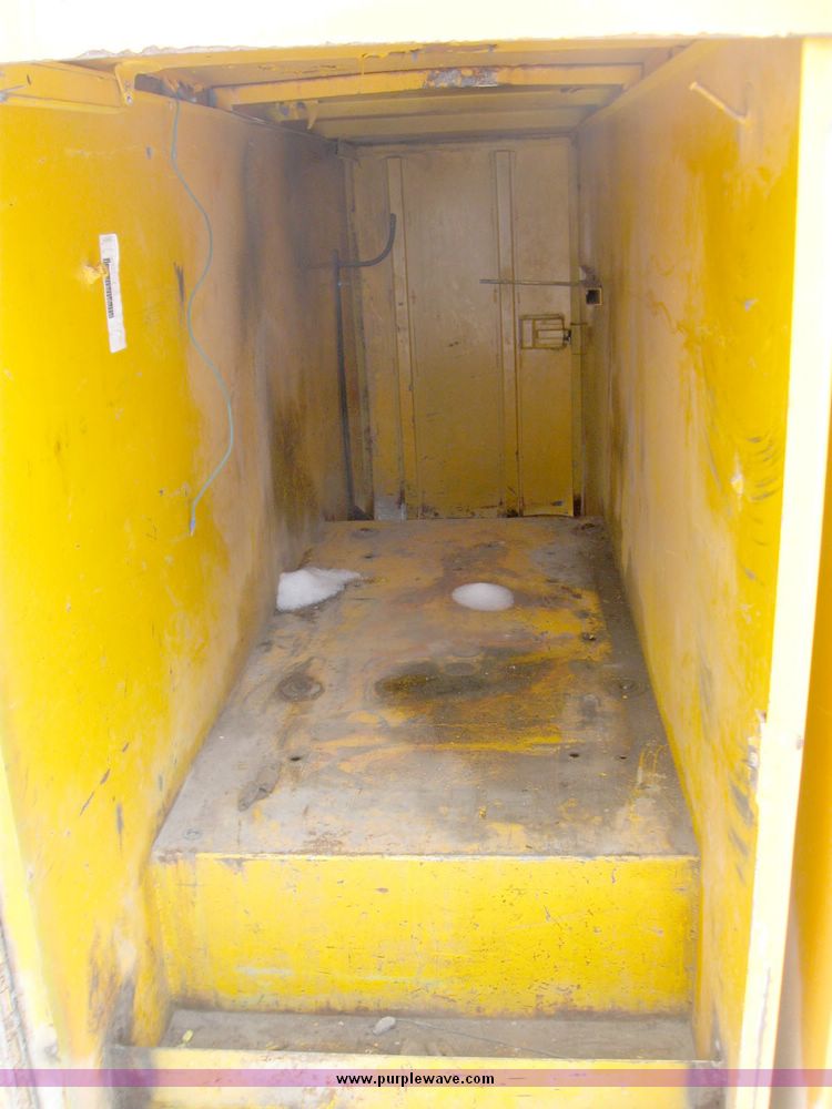 image for item 5193 1988 GMC R3500 pickup truck