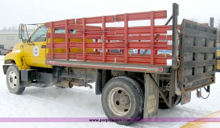 image for item 5194 1997 GMC C7H042 truck