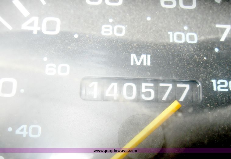 image for item 5197 1997 Dodge Ram Wagon B3500