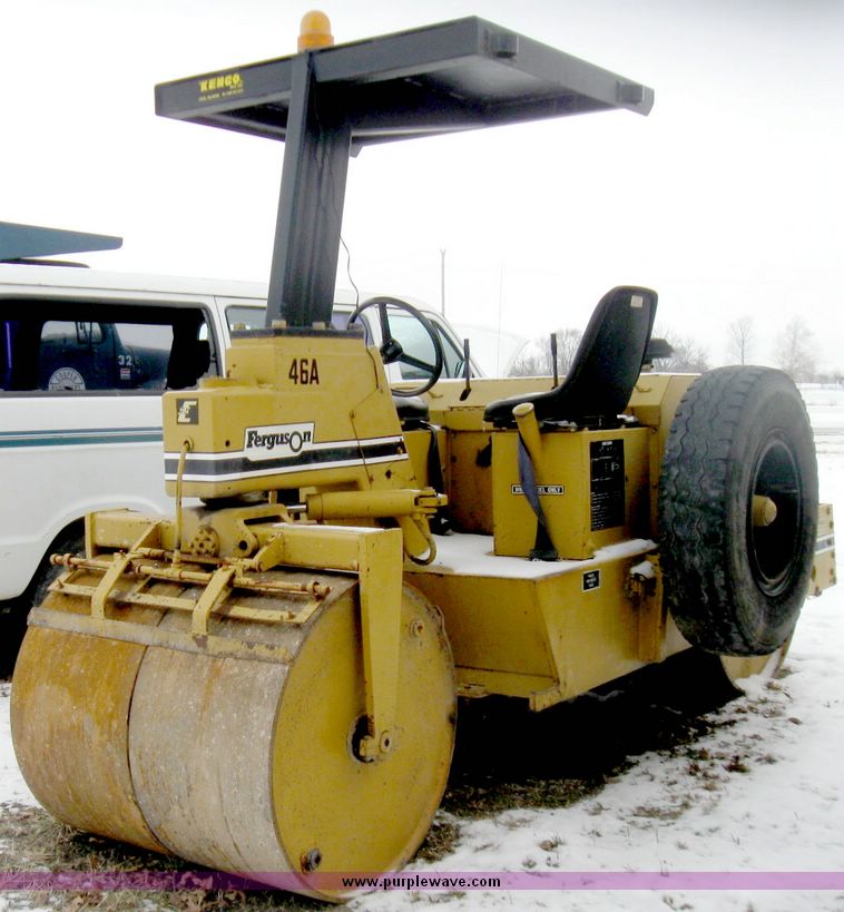 image for item 5198 Ferguson 46A roller