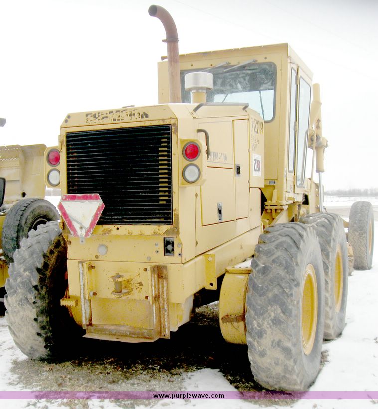 image for item 5199 Champion 720A VHP motor grader