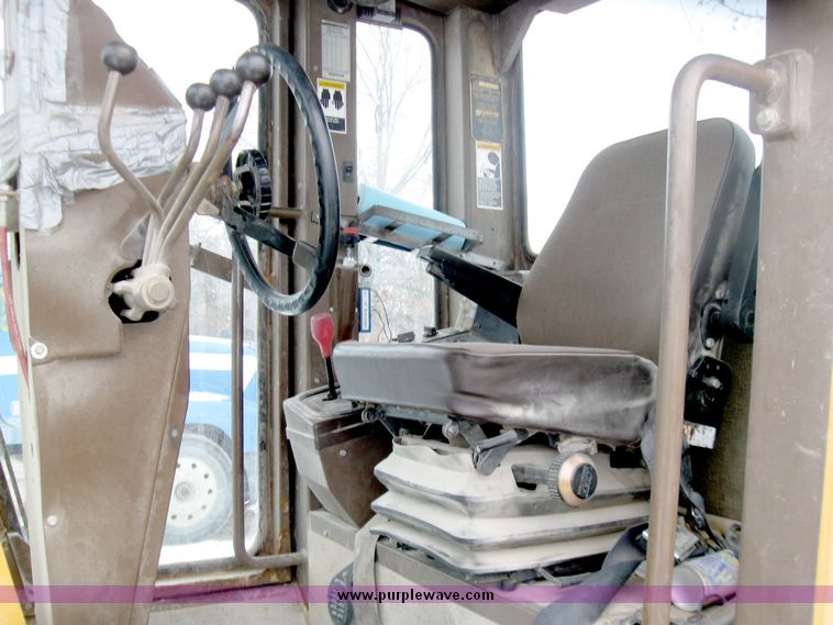 image for item 5199 Champion 720A VHP motor grader