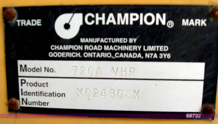 image for item 5199 Champion 720A VHP motor grader