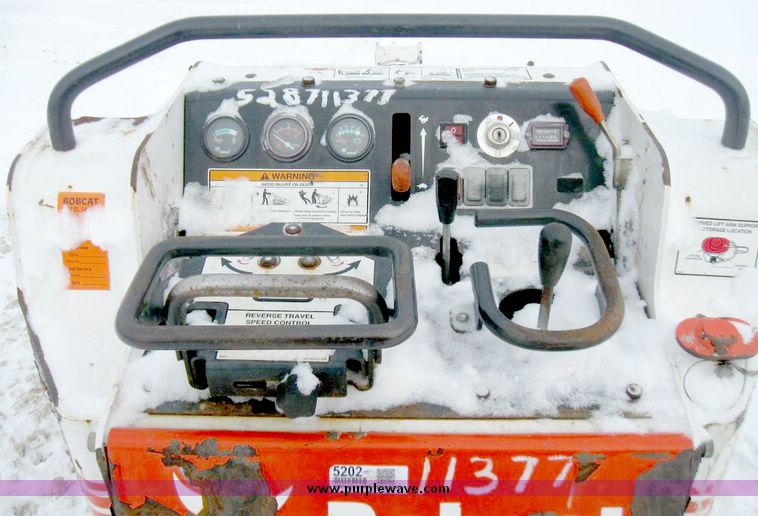 image for item 5202 2005 Bobcat MT52 mini track loader