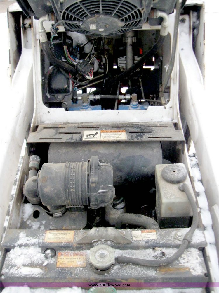 image for item 5202 2005 Bobcat MT52 mini track loader