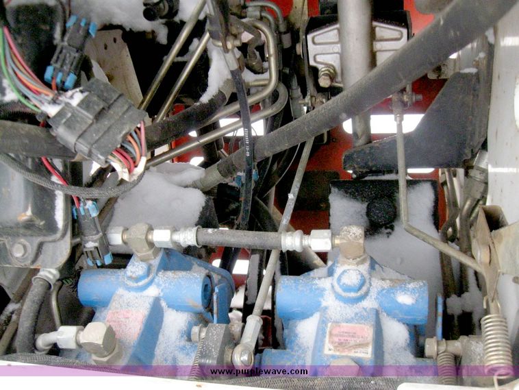 image for item 5202 2005 Bobcat MT52 mini track loader