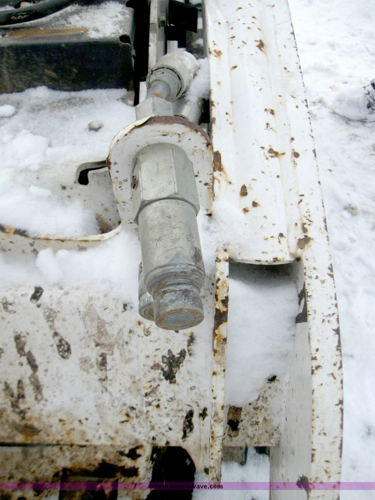 image for item 5202 2005 Bobcat MT52 mini track loader