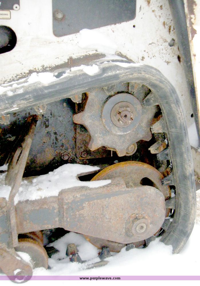 image for item 5202 2005 Bobcat MT52 mini track loader