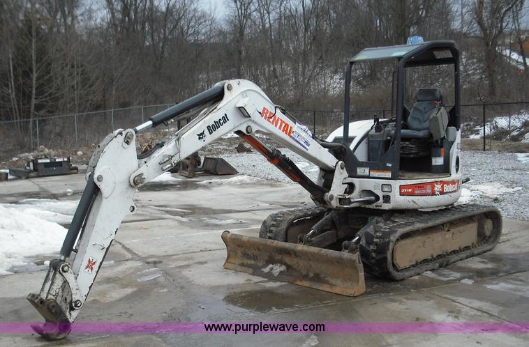 image for item 5204 2005 Bobcat 435H compact excavator