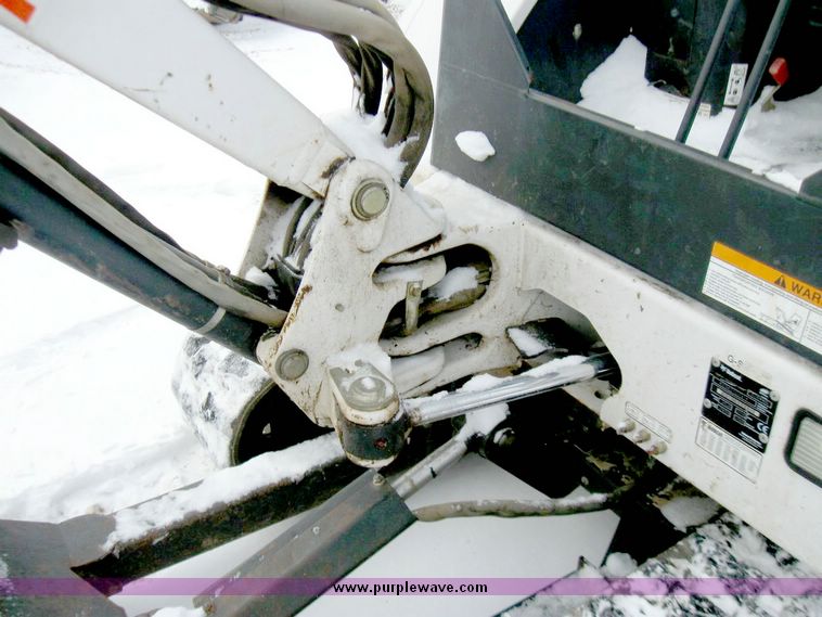 image for item 5207 2005 Bobcat 328 compact excavator