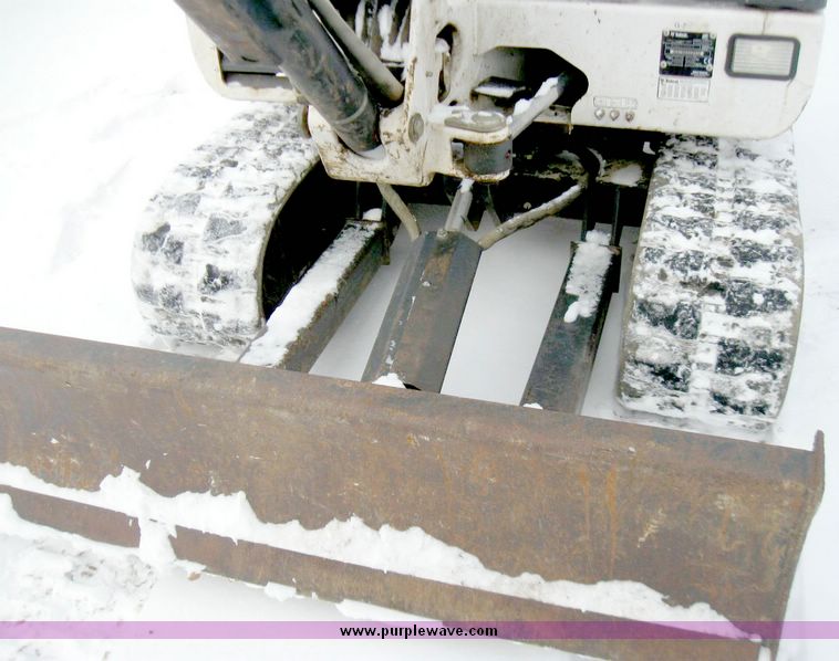 image for item 5207 2005 Bobcat 328 compact excavator