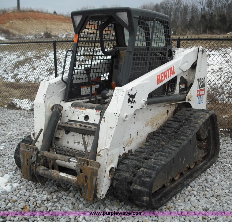 image for item 5209 2006 Bobcat T250 compact track loader