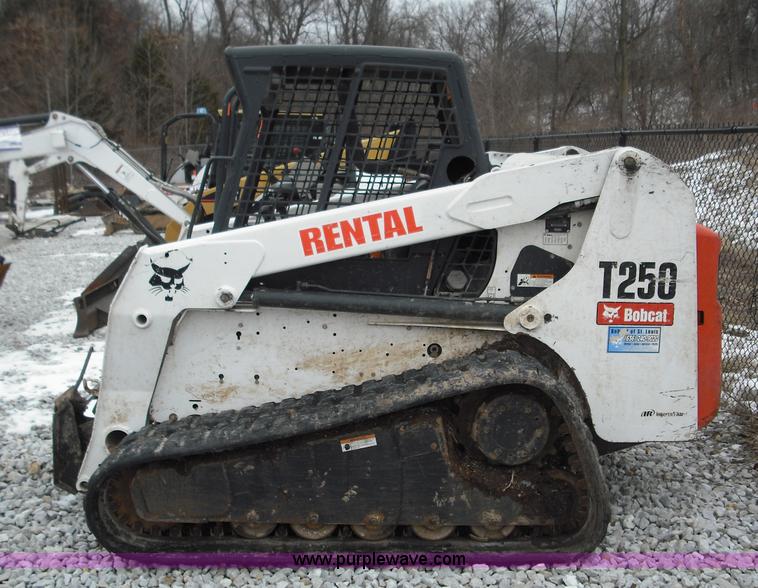 image for item 5209 2006 Bobcat T250 compact track loader