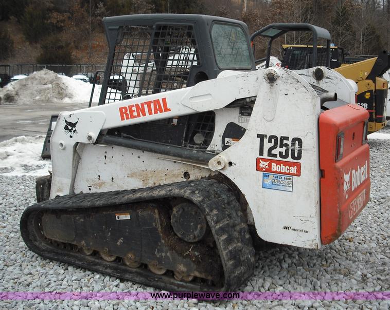 image for item 5209 2006 Bobcat T250 compact track loader