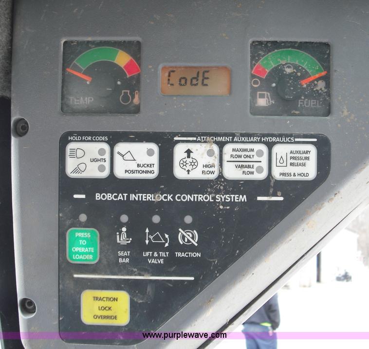 image for item 5209 2006 Bobcat T250 compact track loader