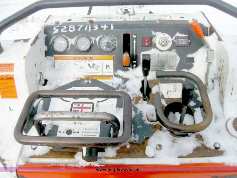 image for item 5214 2005 Bobcat MT52 mini track loader