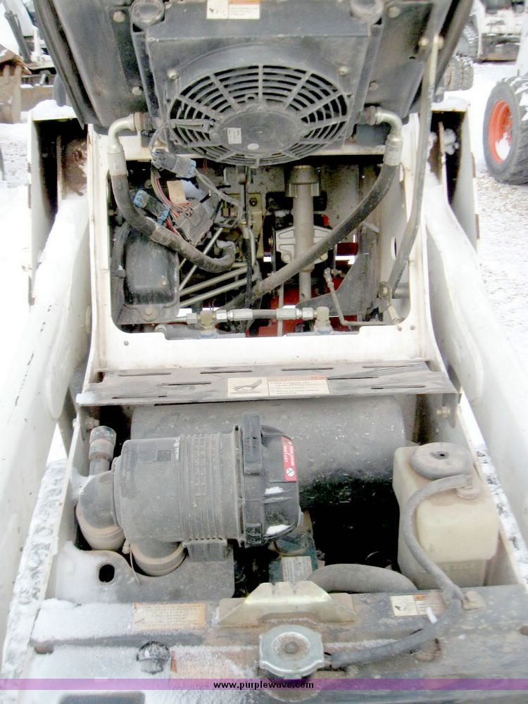 image for item 5215 2005 Bobcat MT55 mini track loader