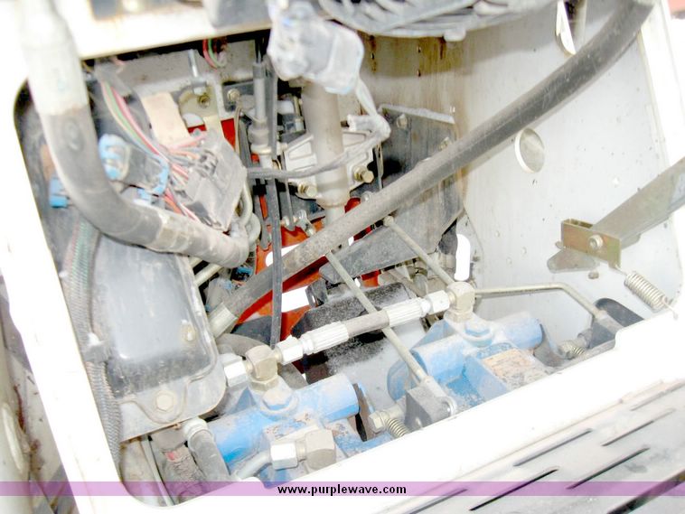 image for item 5215 2005 Bobcat MT55 mini track loader