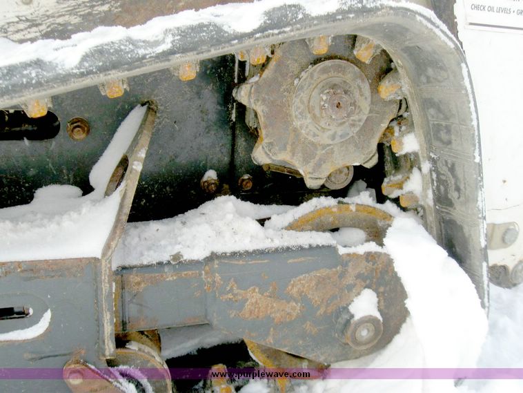 image for item 5215 2005 Bobcat MT55 mini track loader