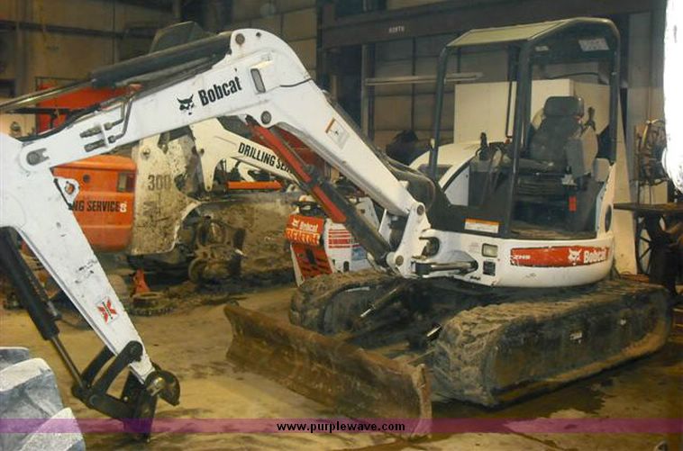 image for item 5216 2005 Bobcat 435L compact excavator