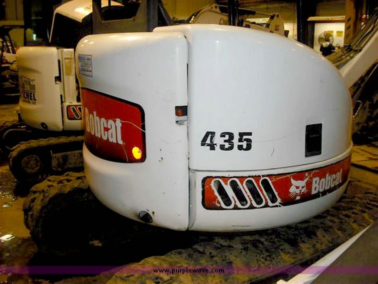 image for item 5216 2005 Bobcat 435L compact excavator