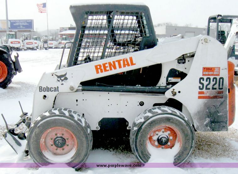 image for item 5217 2005 Bobcat S220 skid steer