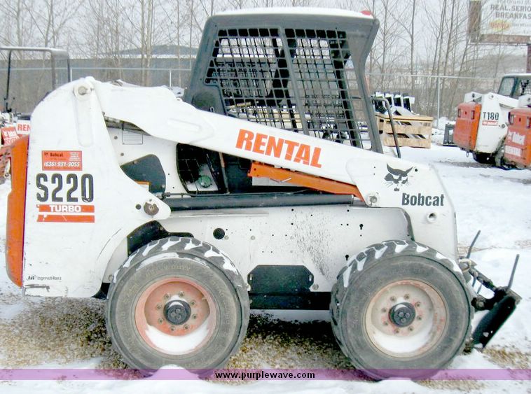 image for item 5217 2005 Bobcat S220 skid steer