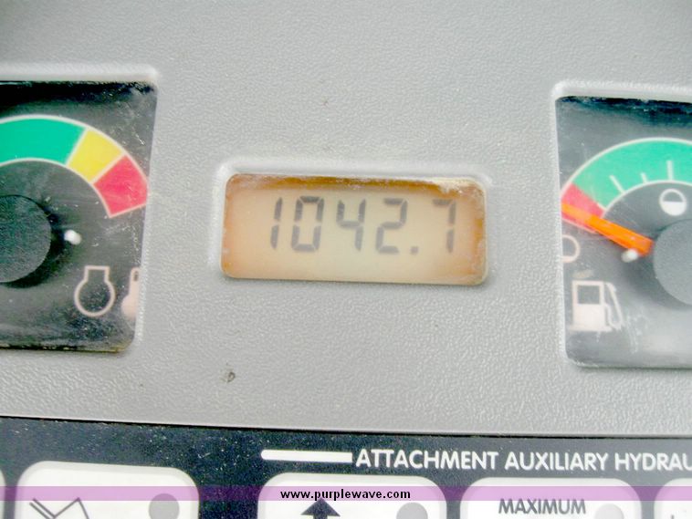 image for item 5217 2005 Bobcat S220 skid steer