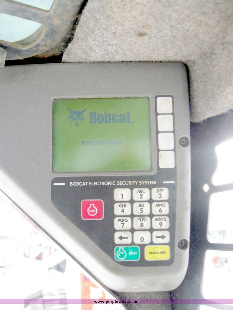 image for item 5218 2005 Bobcat T140 compact track loader