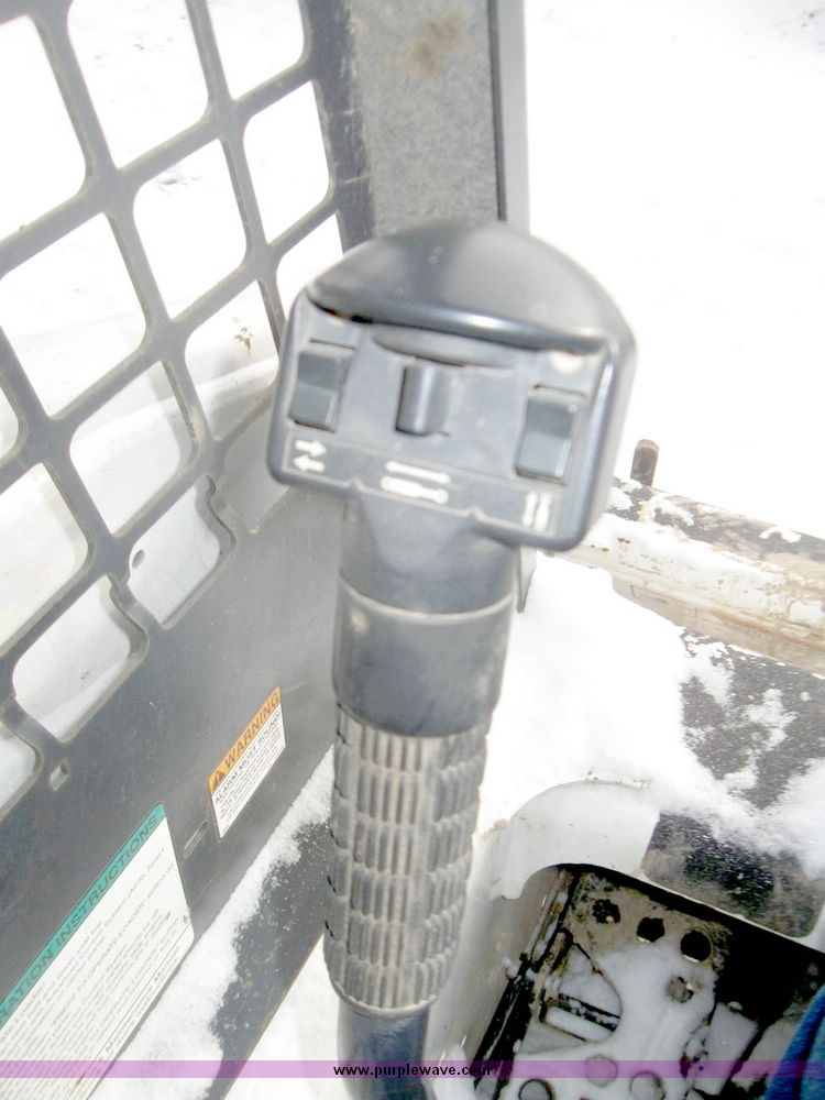 image for item 5218 2005 Bobcat T140 compact track loader