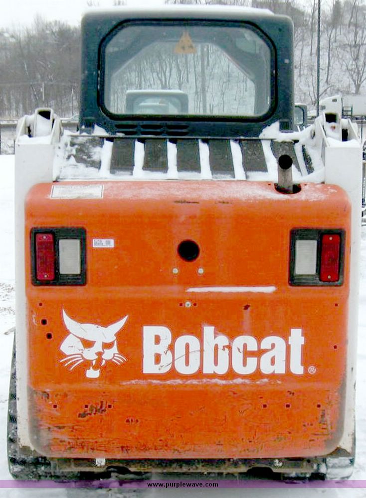 image for item 5219 2005 Bobcat T140 compact track loader