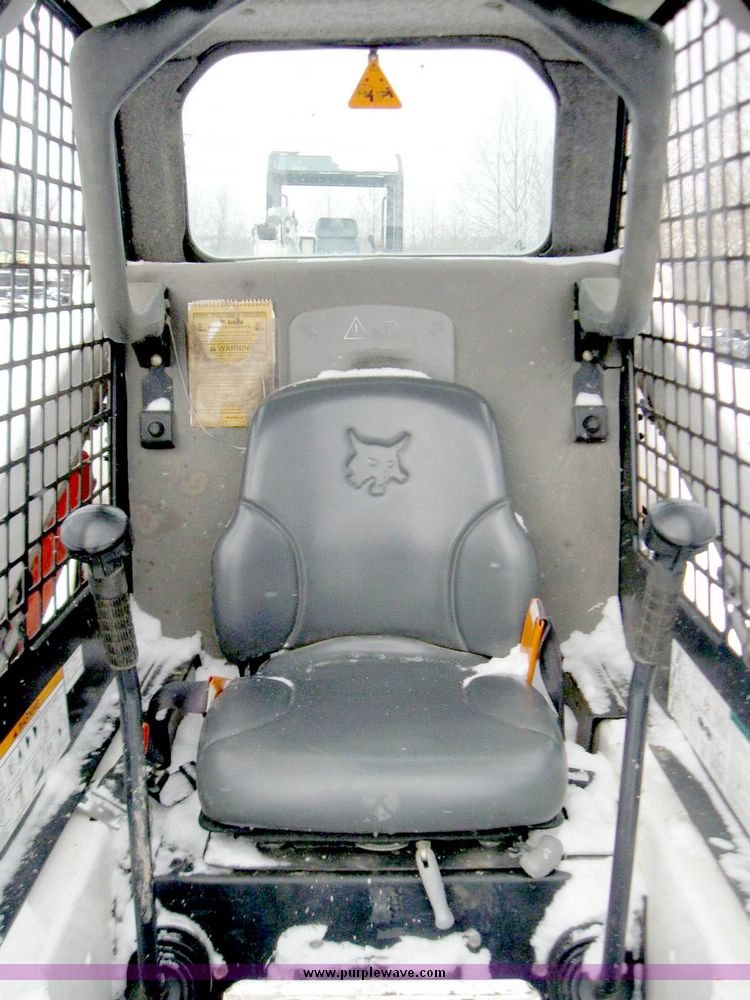 image for item 5219 2005 Bobcat T140 compact track loader