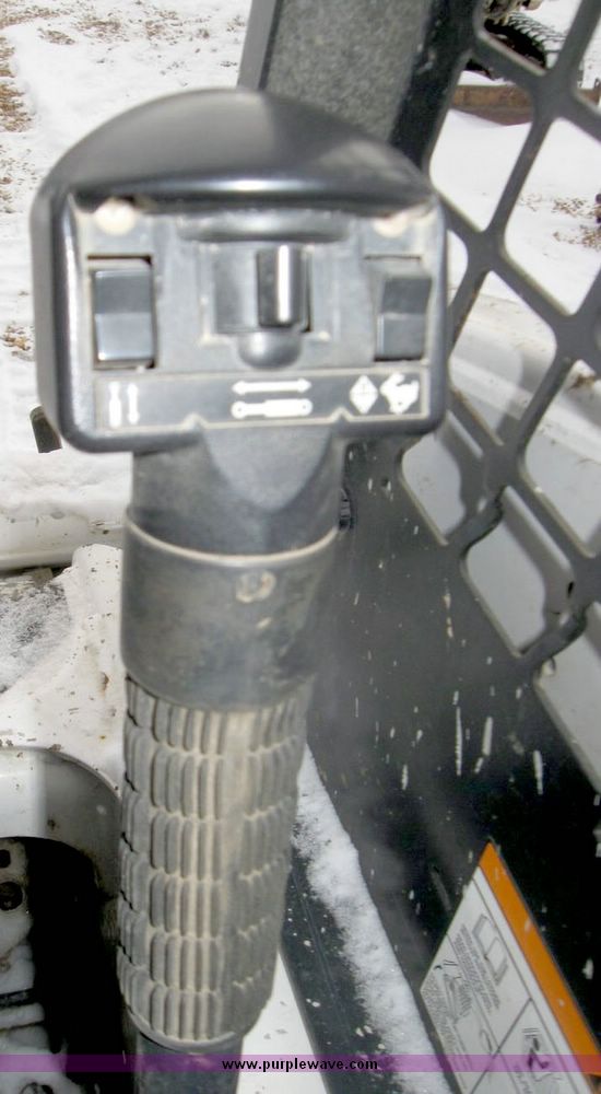 image for item 5219 2005 Bobcat T140 compact track loader