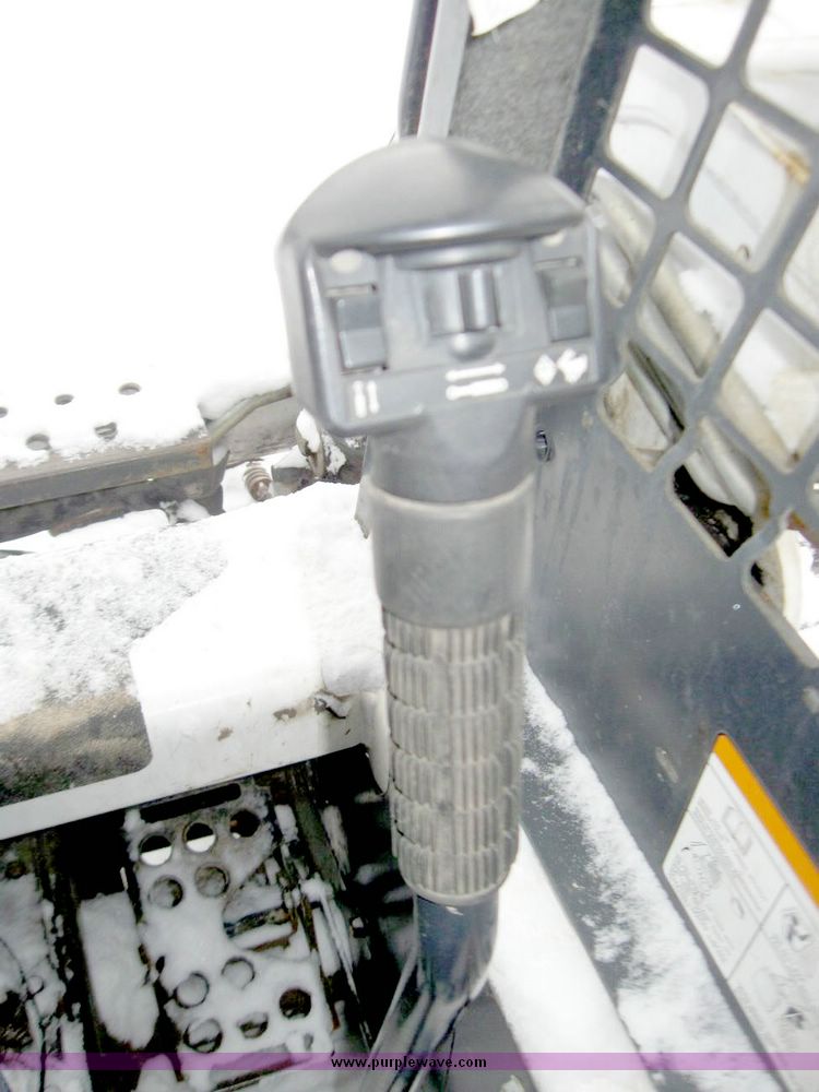 image for item 5221 2005 Bobcat S185 skid steer