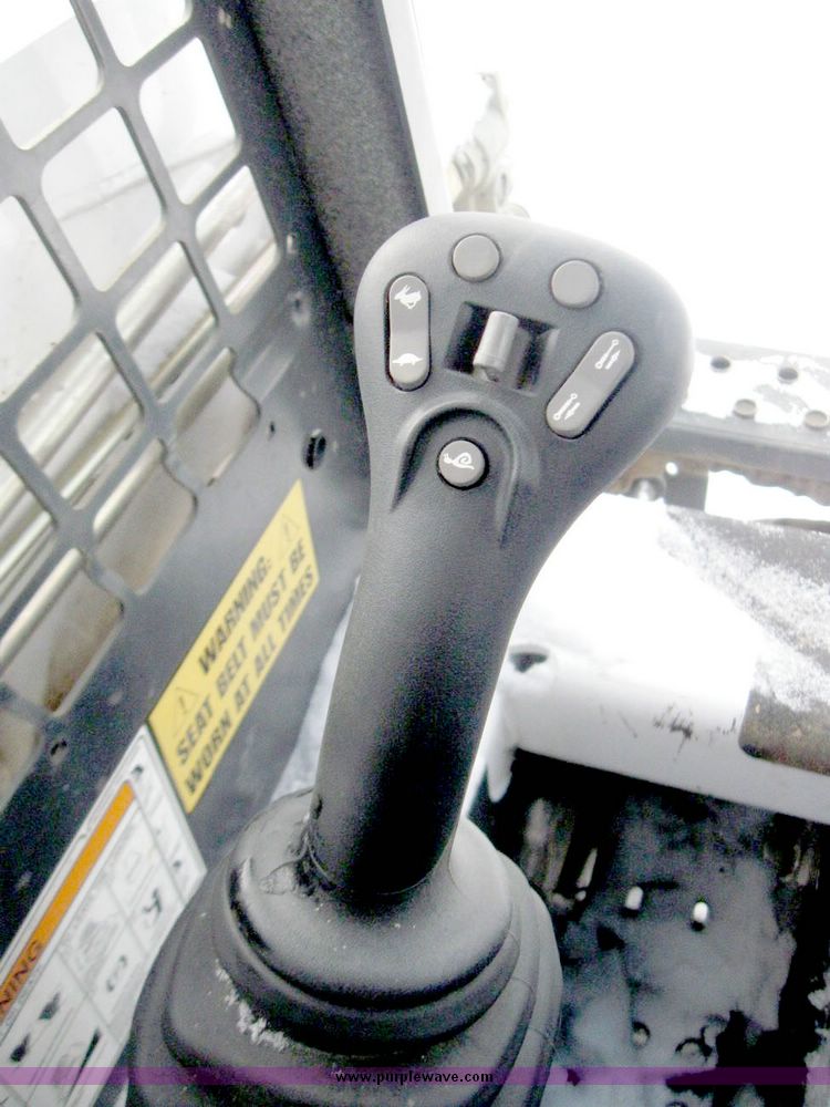 image for item 5222 2005 Bobcat S160 skid steer