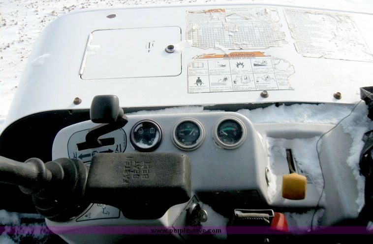 image for item 5224 1998 Bobcat 331 compact excavator