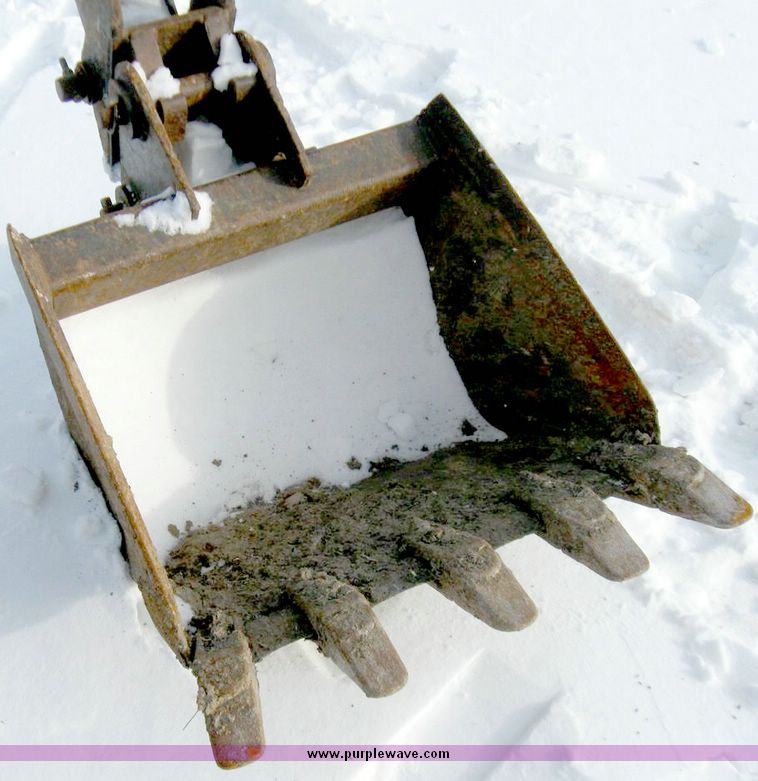 image for item 5224 1998 Bobcat 331 compact excavator